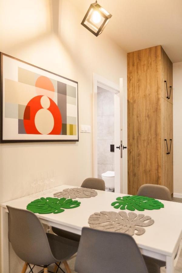 Vintage Rakowicka Apartment Krakow Luaran gambar