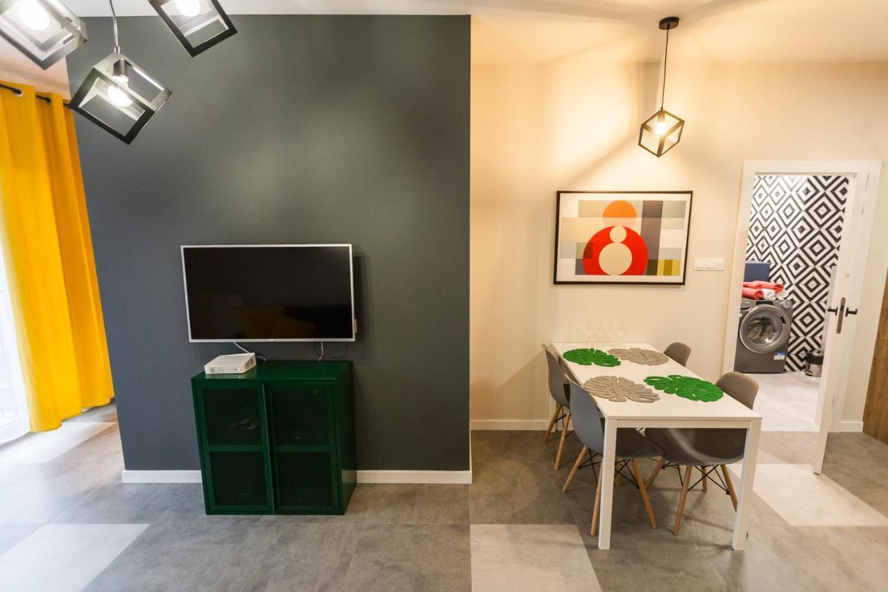 Vintage Rakowicka Apartment Krakow Luaran gambar